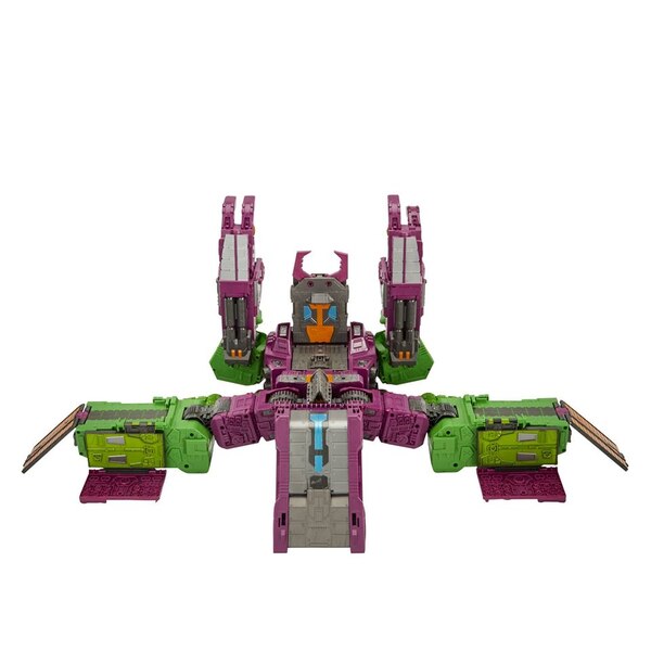 Earthrise WFC E25 Titan Class Scorponok.New Stock Images  (7 of 8)